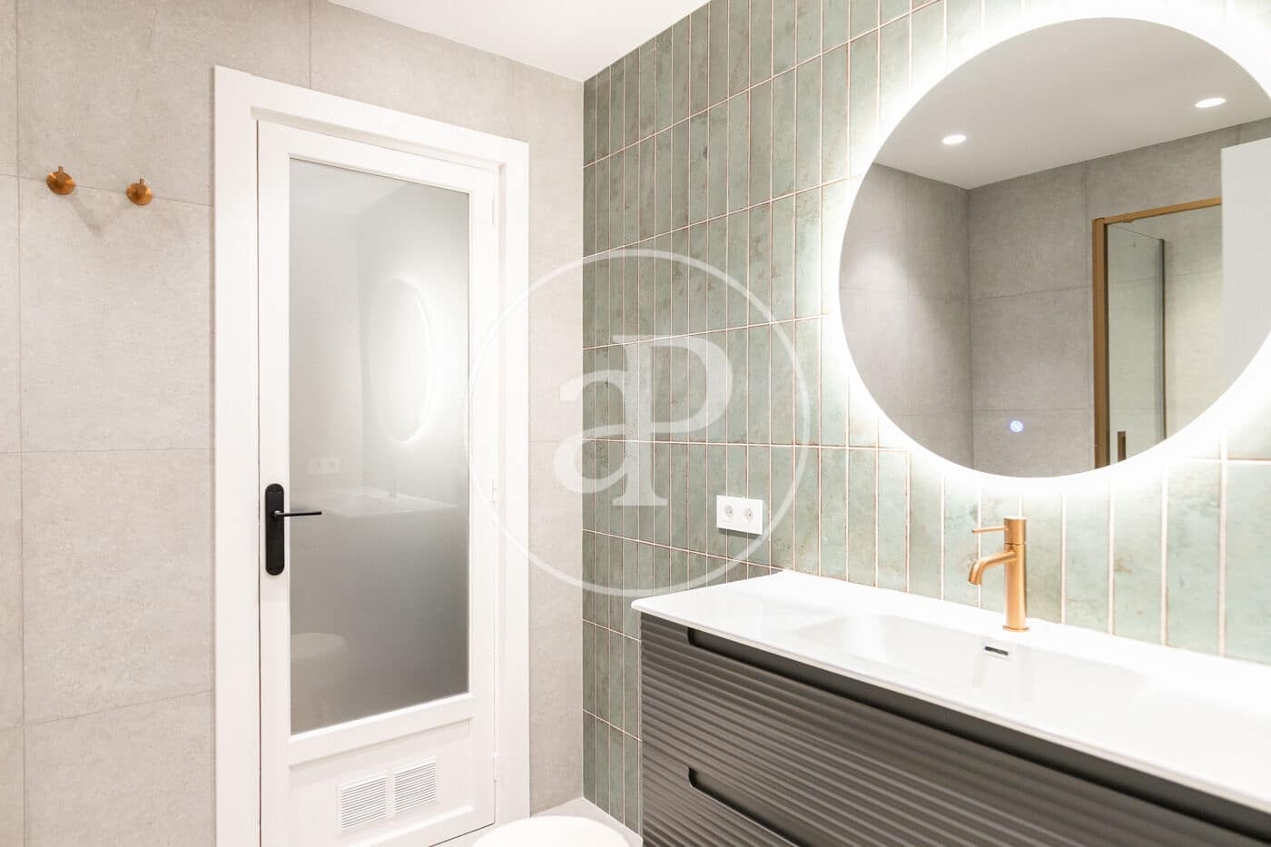 Apartamento de 3 habitaciones en Barcelona ciudad en venta - 640.000 € (Ref: 9611517)