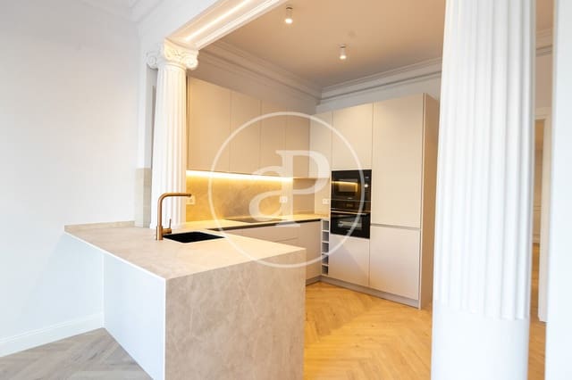 Apartamento de 3 habitaciones en Les Corts, Barcelona ciudad en venta - 640.000 € (Ref: 9611517)