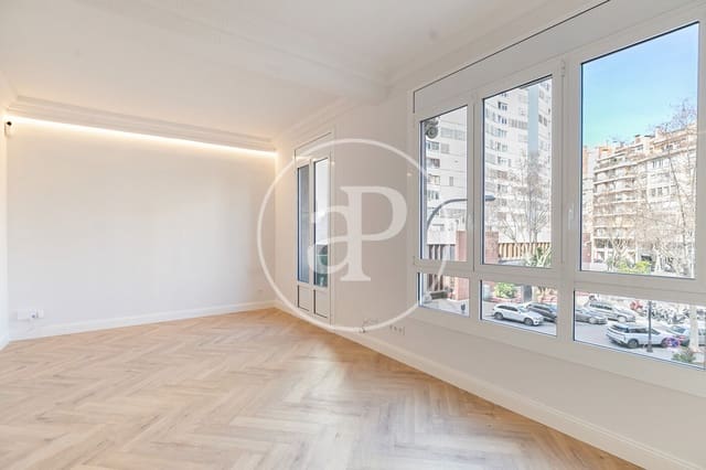 Apartamento de 3 habitaciones en Les Corts, Barcelona ciudad en venta - 640.000 € (Ref: 9611517)