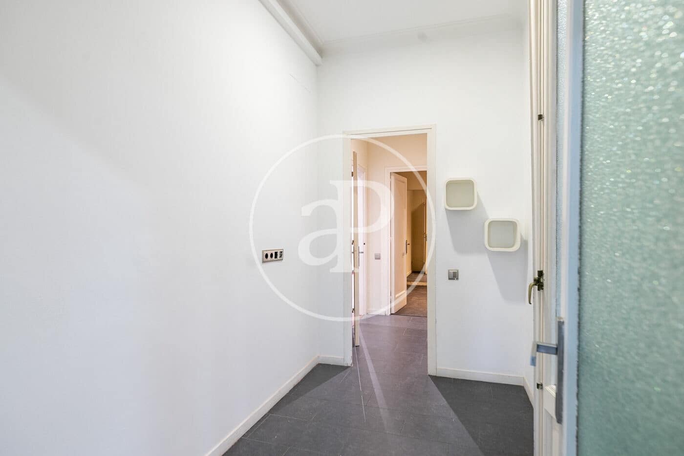 6 bedroom Apartment for sale in Barcelona city - € 1,450,000 (Ref: 9616137)