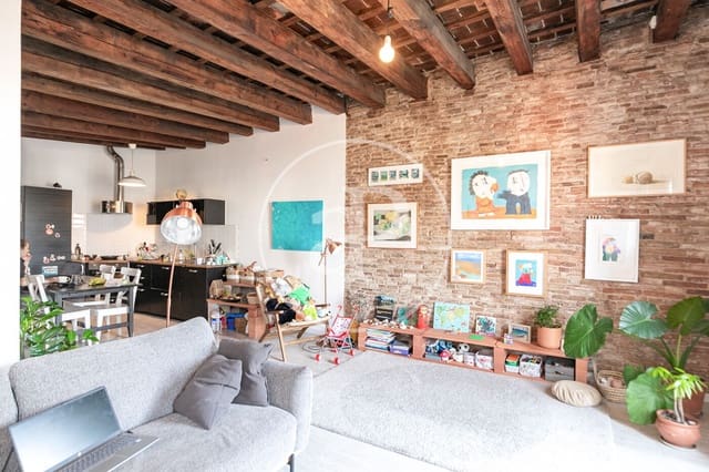 2 soveværelse Lejlighed til salg i El Raval, Barcelona by - € 310.000 (Ref: 9616139)