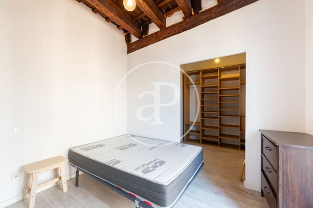 2 makuuhuone Huoneisto myytävänä paikassa El Raval, Barcelona kaupunki - 265 000 € (Ref: 9616139)
