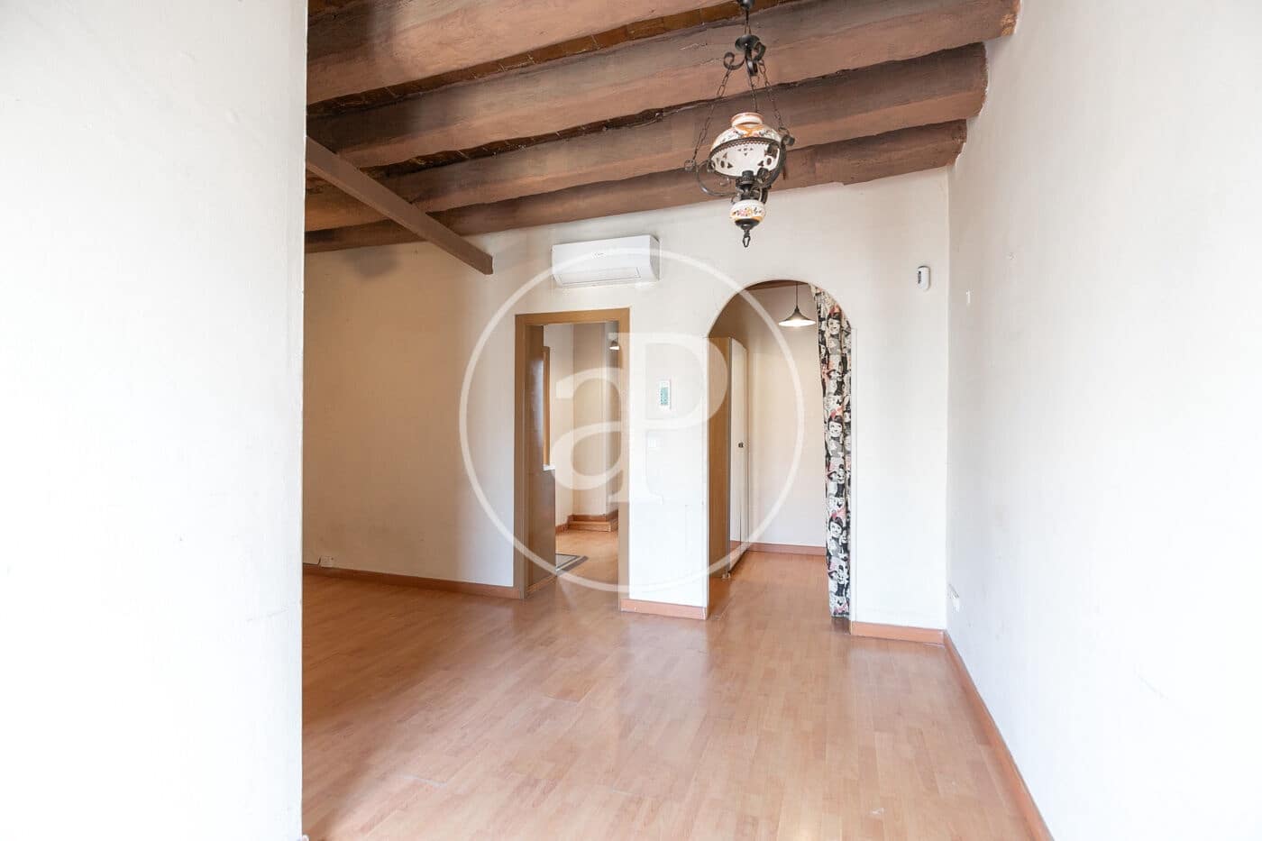 1 bedroom Penthouse for sale in Barcelona city - € 265,000 (Ref: 9616140)