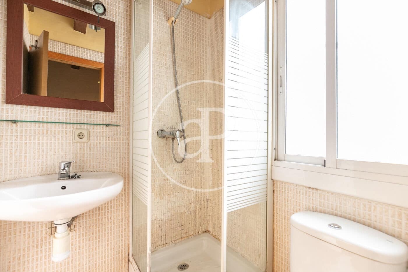 1 bedroom Penthouse for sale in Barcelona city - € 265,000 (Ref: 9616140)