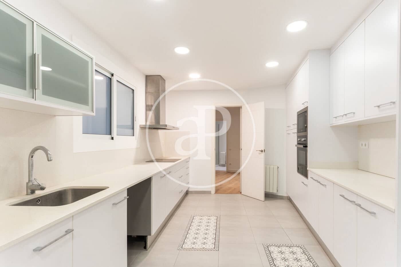 5 bedroom Apartment for rent in Barcelona city - € 4,000 (Ref: 9619586)