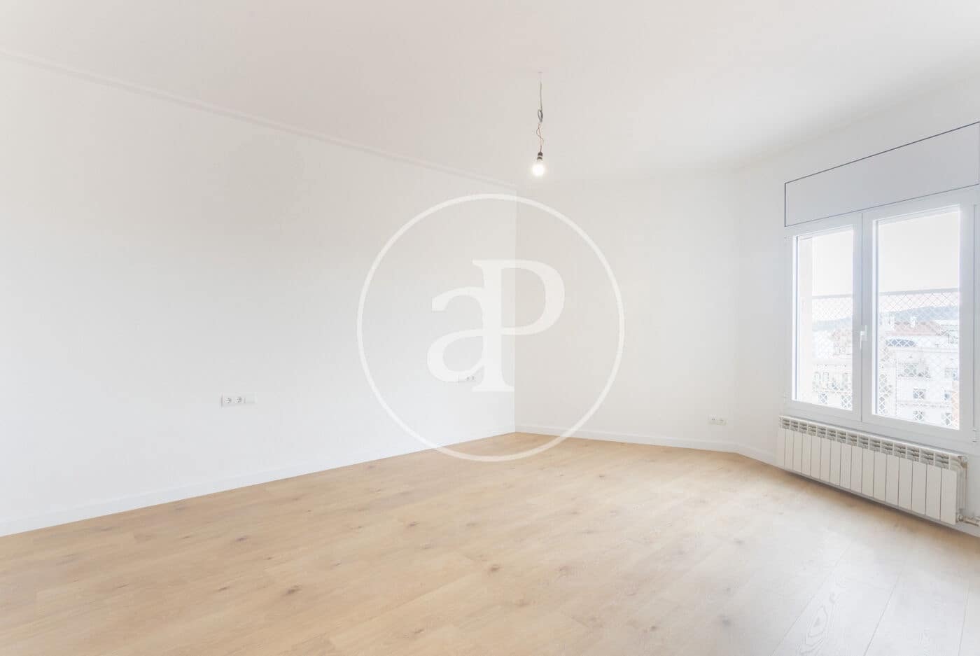 5 soverom Leilighet til leie i Barcelona by - € 6 300 (Ref: 9619587)