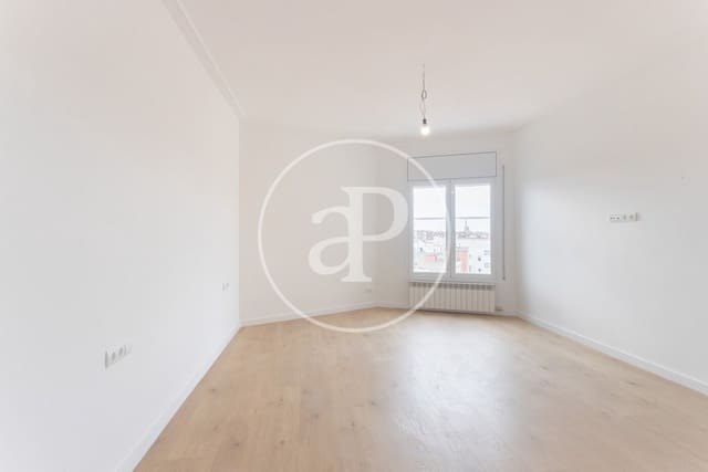 5 soverom Leilighet til leie i L'Antiga Esquerra de L'Eixample, Barcelona by - € 6 300 (Ref: 9619587)