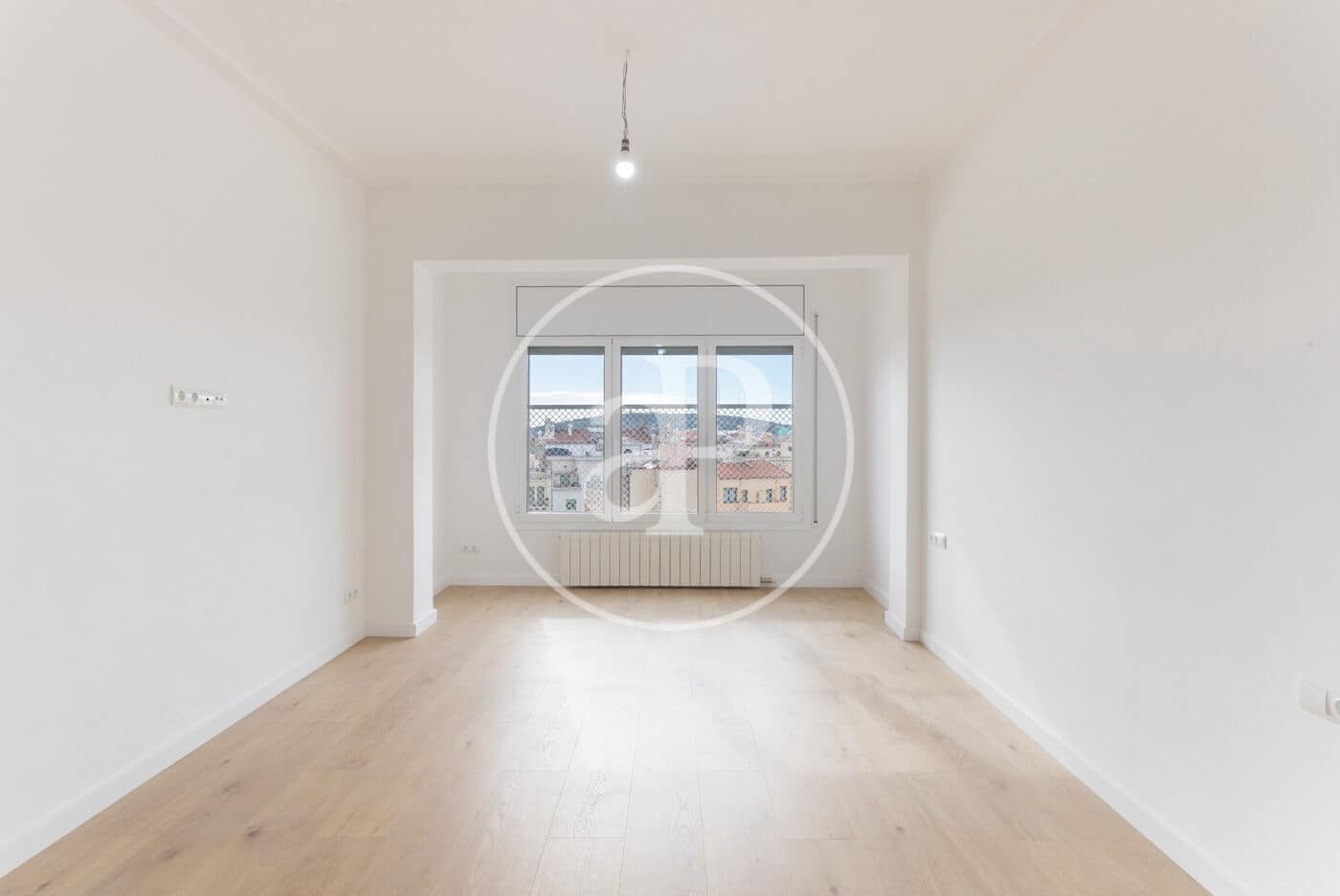 5 soverom Leilighet til leie i Barcelona by - € 6 300 (Ref: 9619587)