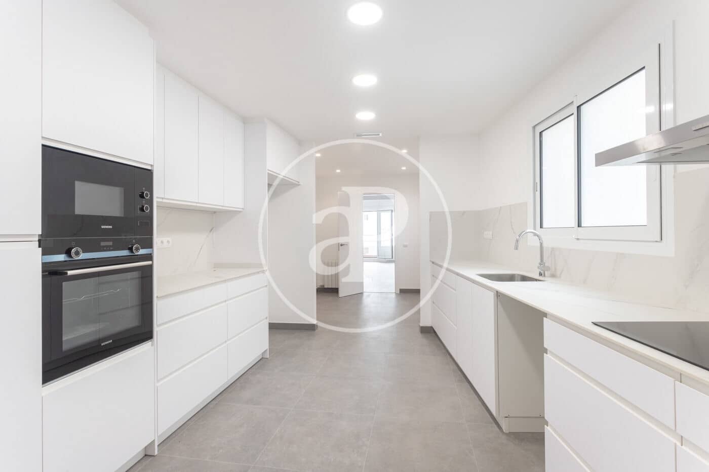 5 soverom Leilighet til leie i Barcelona by - € 6 300 (Ref: 9619587)