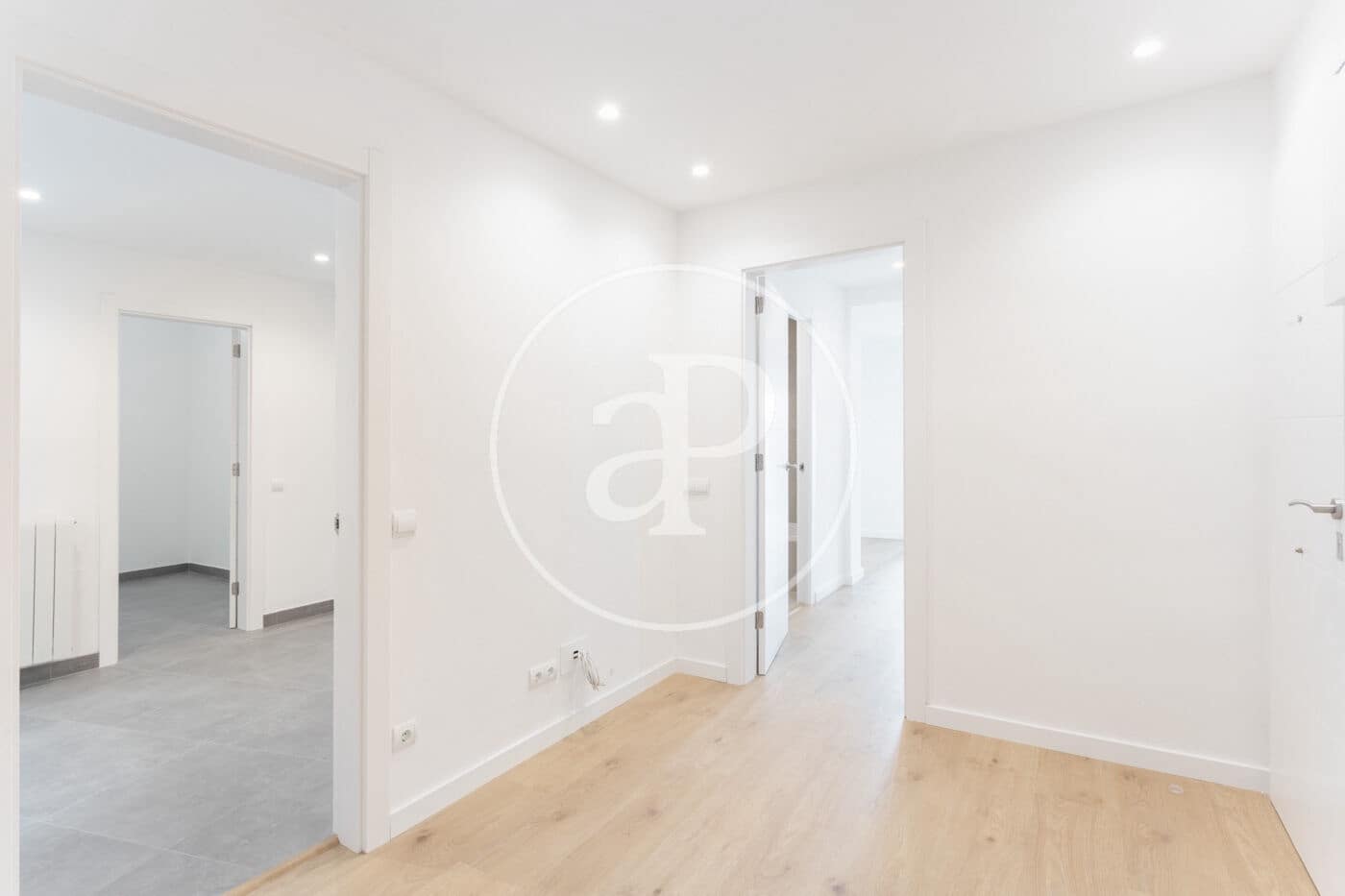 5 soverom Leilighet til leie i Barcelona by - € 6 300 (Ref: 9619587)