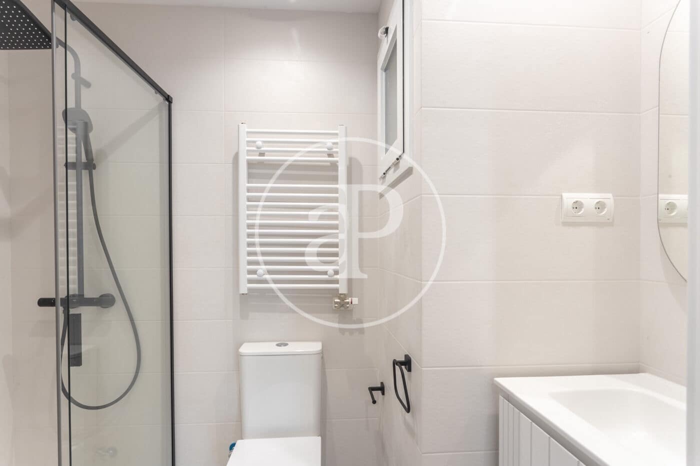 5 soverom Leilighet til leie i Barcelona by - € 6 300 (Ref: 9619587)