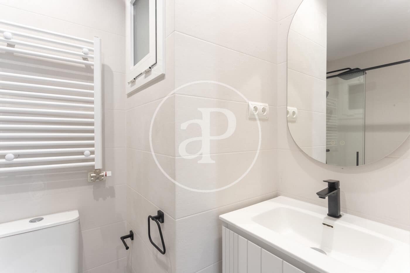 5 soverom Leilighet til leie i Barcelona by - € 6 300 (Ref: 9619587)