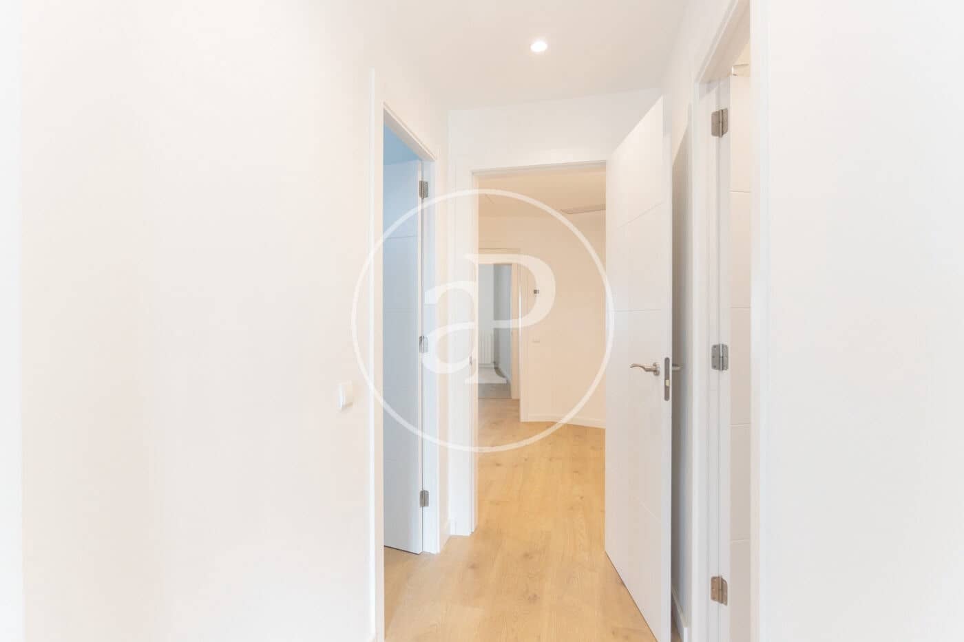 5 soverom Leilighet til leie i Barcelona by - € 6 300 (Ref: 9619587)