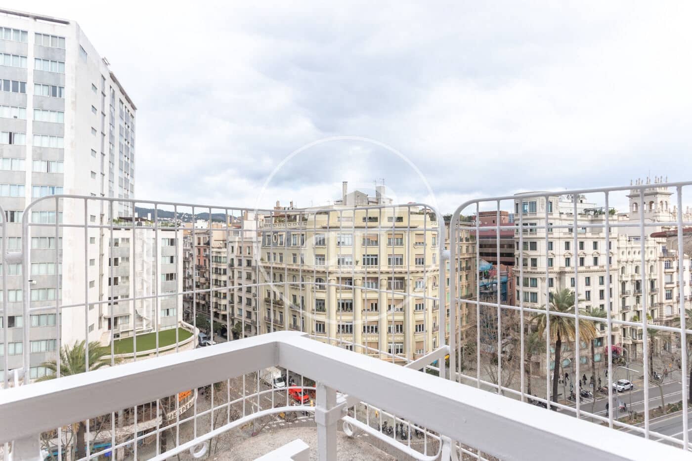 5 soverom Leilighet til leie i Barcelona by - € 6 300 (Ref: 9619587)