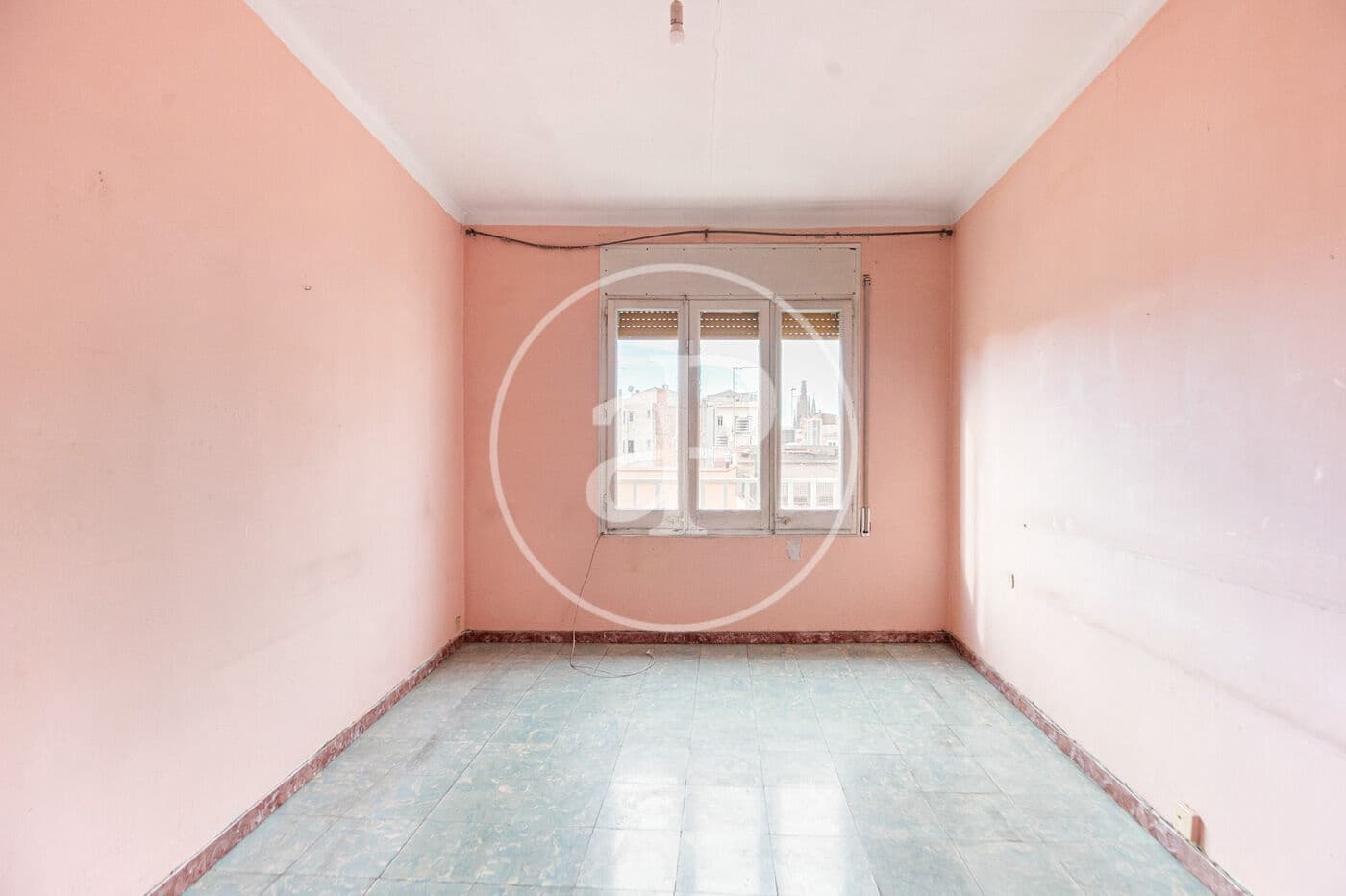 3 bedroom Apartment for sale in Barcelona city - € 350,000 (Ref: 9619588)