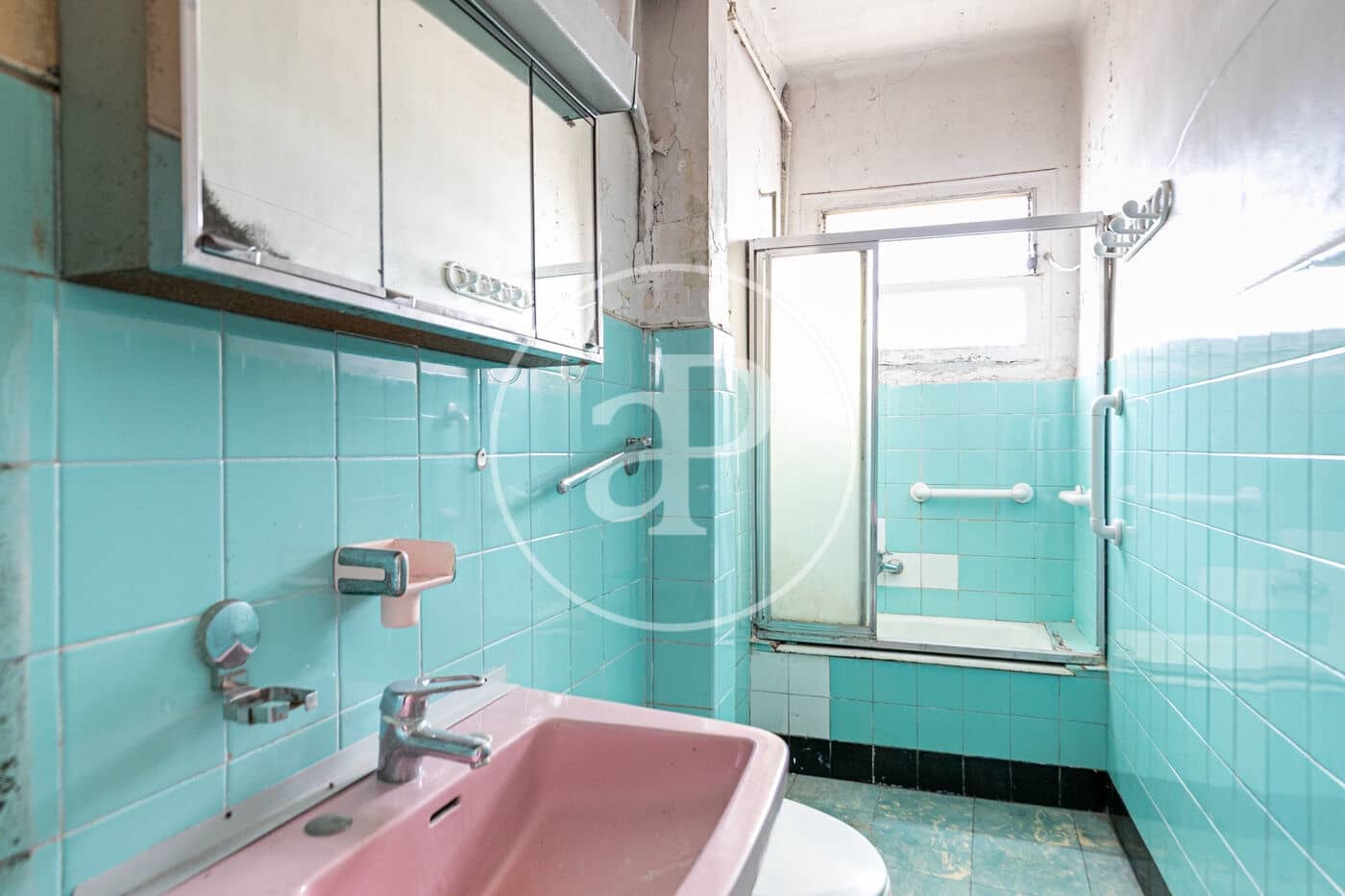 3 bedroom Apartment for sale in Barcelona city - € 350,000 (Ref: 9619588)