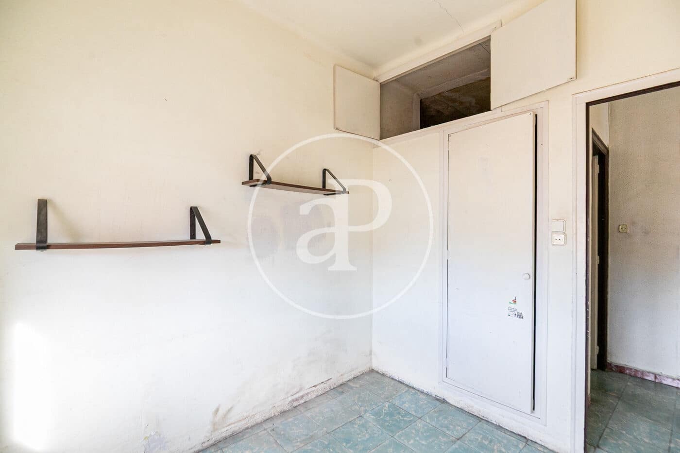 3 bedroom Apartment for sale in Barcelona city - € 350,000 (Ref: 9619588)