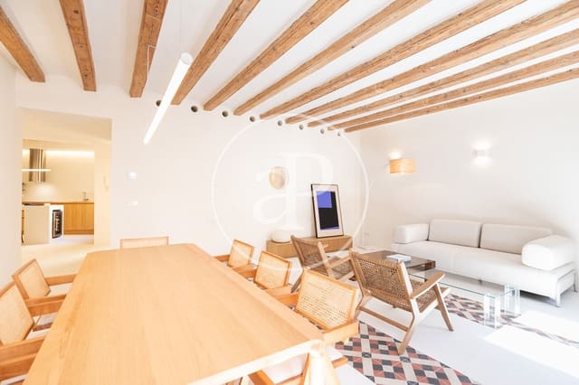 1 bedroom Apartment for sale in El Barri Gòtic, Barcelona city - € 575,000 (Ref: 9625940)