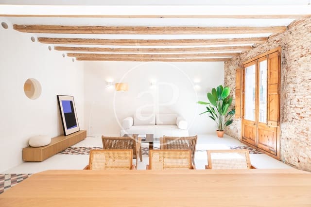 1 bedroom Apartment for sale in El Barri Gòtic, Barcelona city - € 575,000 (Ref: 9625940)