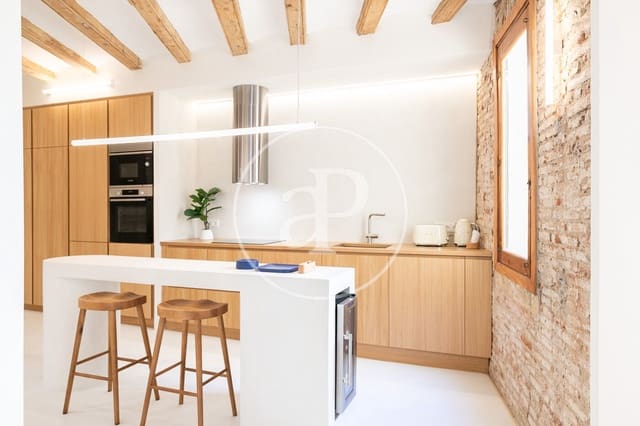 1 bedroom Apartment for sale in El Barri Gòtic, Barcelona city - € 575,000 (Ref: 9625940)