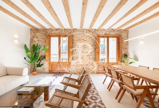 1 bedroom Apartment for sale in El Barri Gòtic, Barcelona city - € 575,000 (Ref: 9625940)