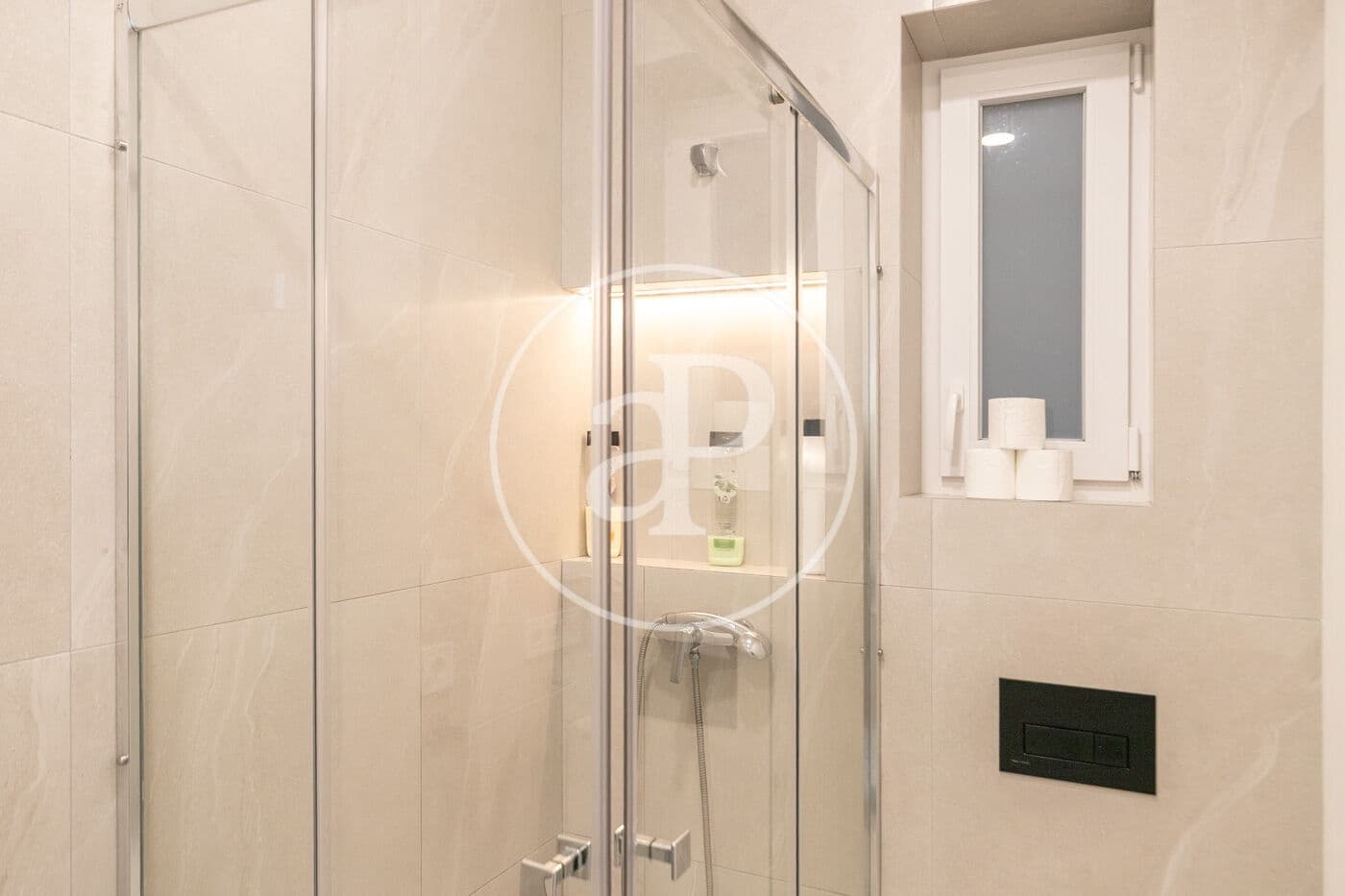 1 sovrum Lägenhet till salu i Barcelona stad - 215 000 € (Ref: 9625941)