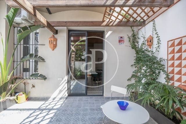 2 makuuhuone Huoneisto vuokrattavana paikassa La Sagrada Família, Barcelona kaupunki - 1 800 € (Ref: 9625942)