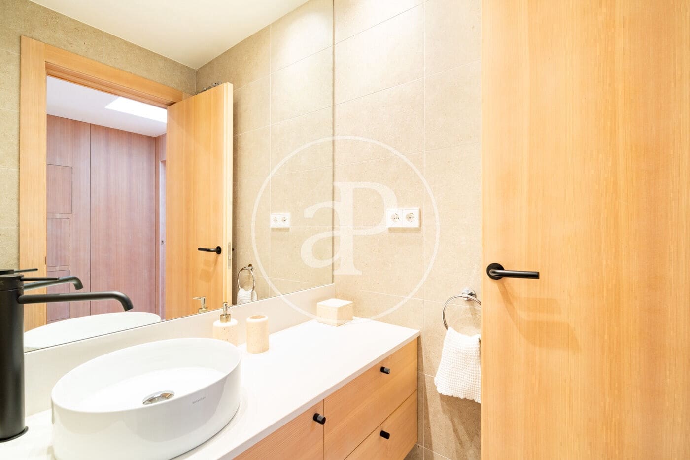 Apartamento en Barcelona ciudad en venta - 530.000 € (Ref: 9627556)