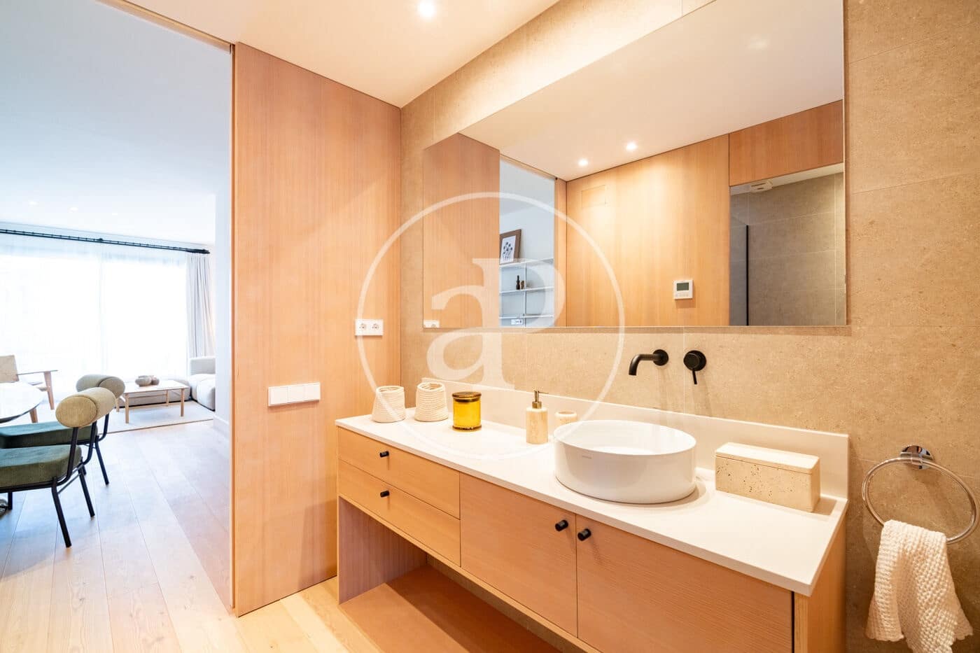 Apartament na sprzedaż w Miasto Barcelona - 770 000 € (Ref: 9627560)