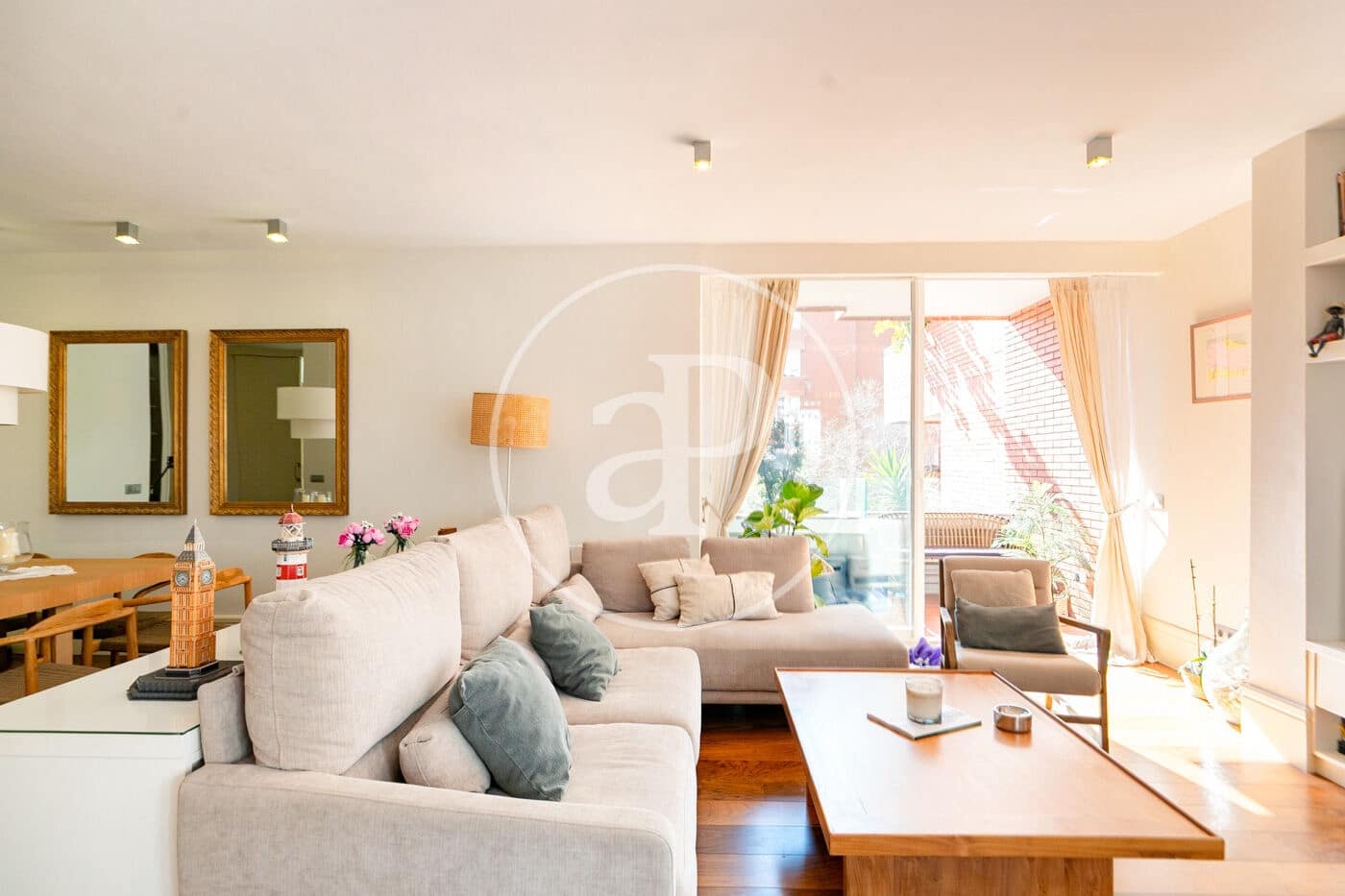 5 sovrum Lägenhet till salu i Barcelona stad med pool - 1 460 000 € (Ref: 9627561)