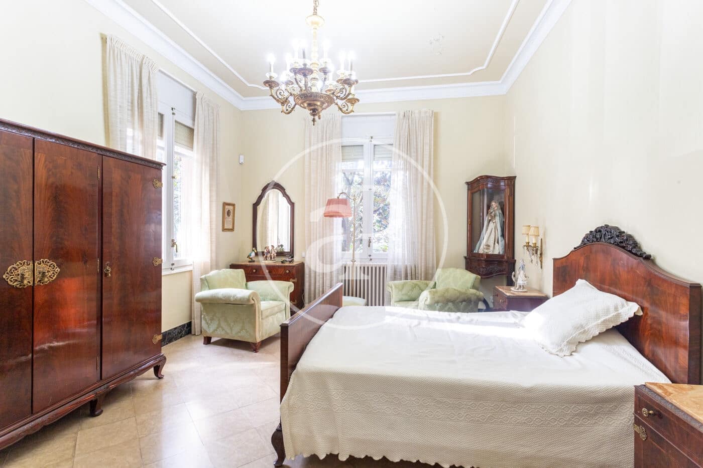 12 bedroom Villa for sale in Terrassa with pool - € 1,850,000 (Ref: 9627562)