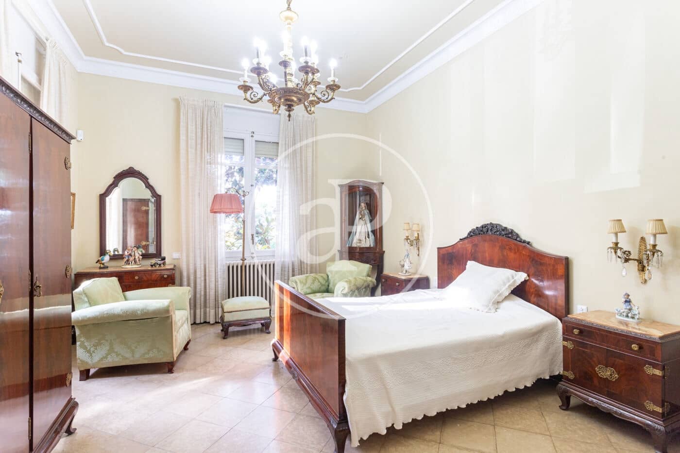 12 bedroom Villa for sale in Terrassa with pool - € 1,850,000 (Ref: 9627562)