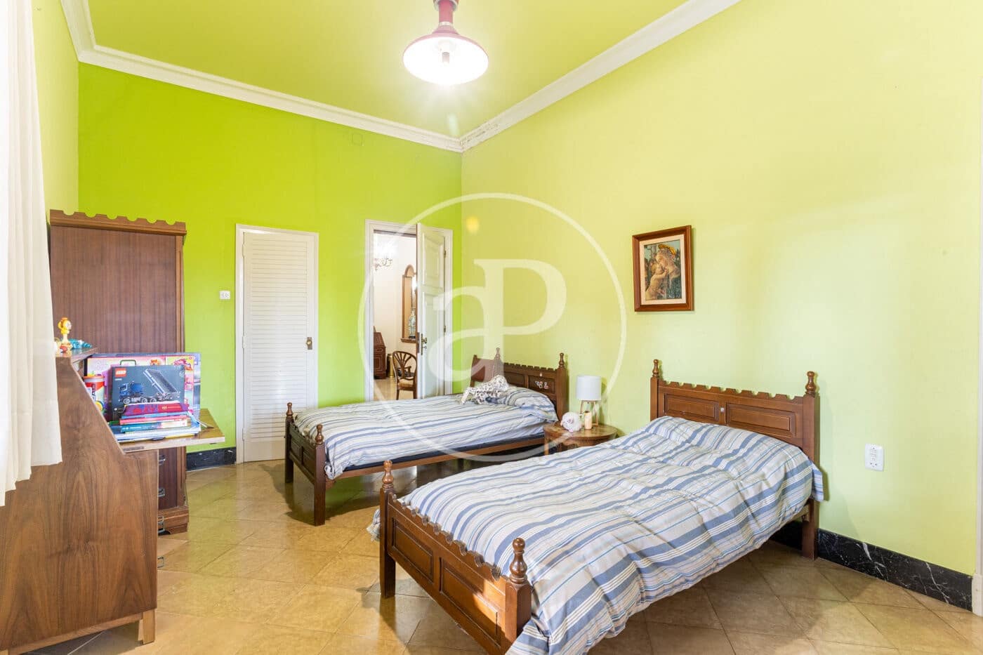 12 bedroom Villa for sale in Terrassa with pool - € 1,850,000 (Ref: 9627562)