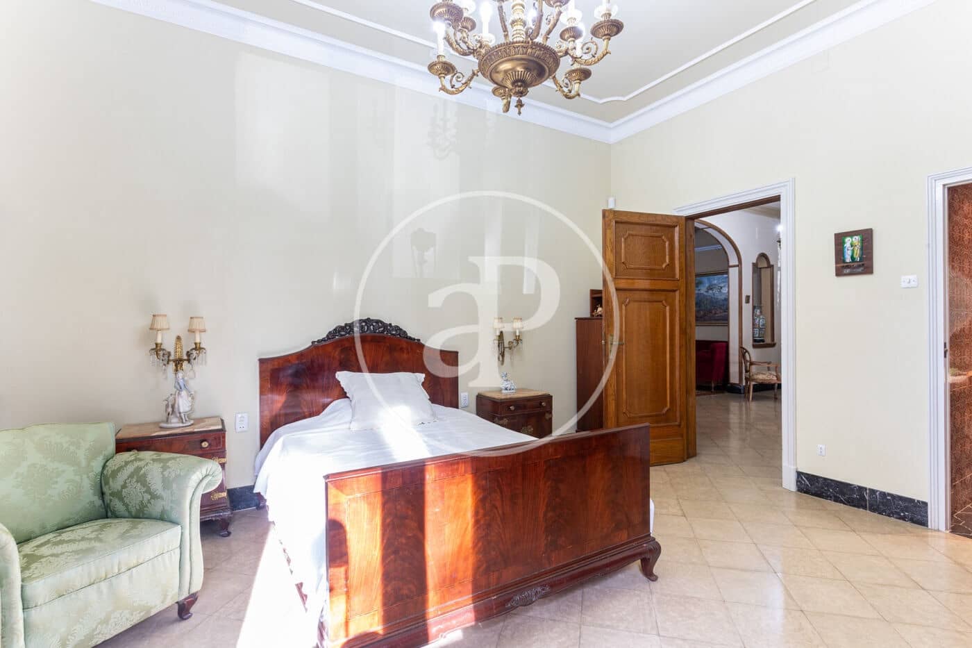 12 bedroom Villa for sale in Terrassa with pool - € 1,850,000 (Ref: 9627562)