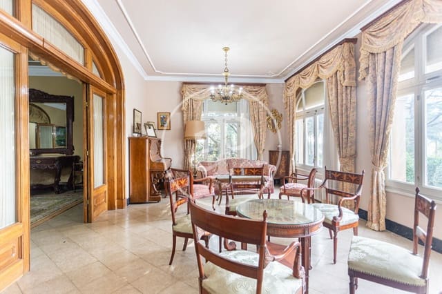 12 bedroom Villa for sale in Terrassa with pool - € 1,850,000 (Ref: 9627562)