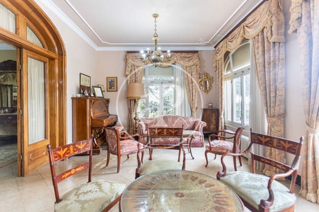 12 bedroom Villa for sale in Terrassa with pool - € 1,850,000 (Ref: 9627562)