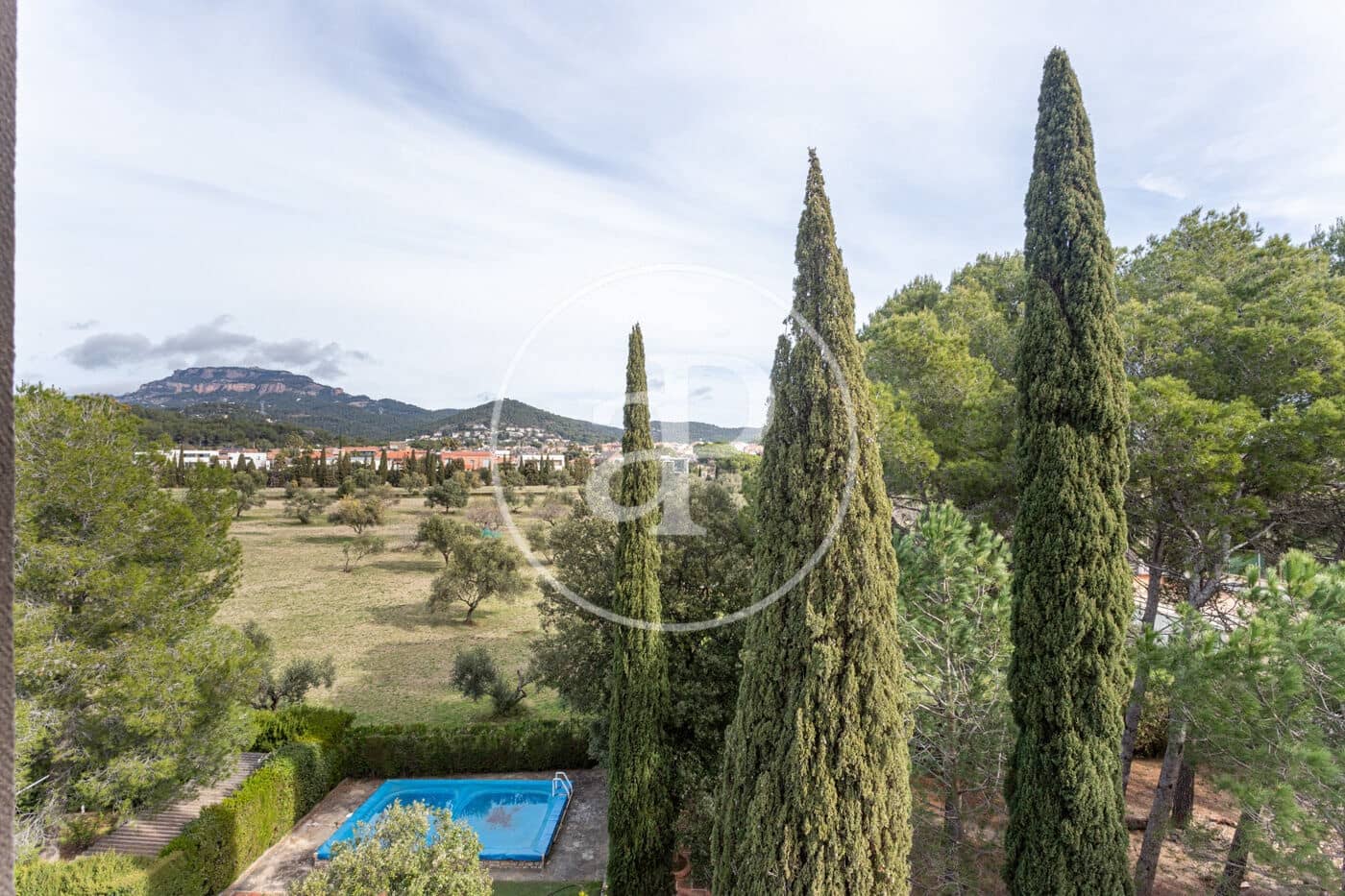 12 bedroom Villa for sale in Terrassa with pool - € 1,850,000 (Ref: 9627562)