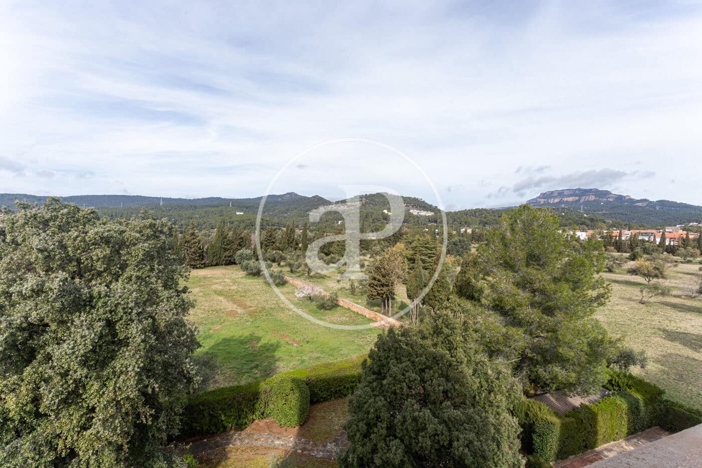 12 bedroom Villa for sale in Terrassa with pool - € 1,850,000 (Ref: 9627562)