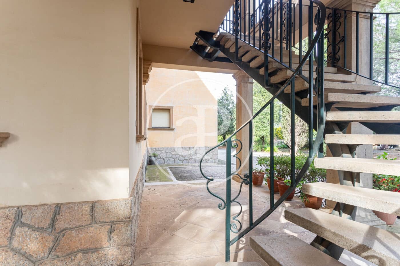 12 bedroom Villa for sale in Terrassa with pool - € 1,850,000 (Ref: 9627562)