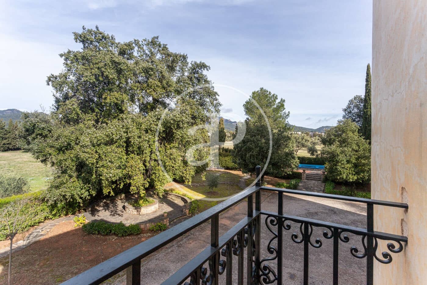 12 bedroom Villa for sale in Terrassa with pool - € 1,850,000 (Ref: 9627562)