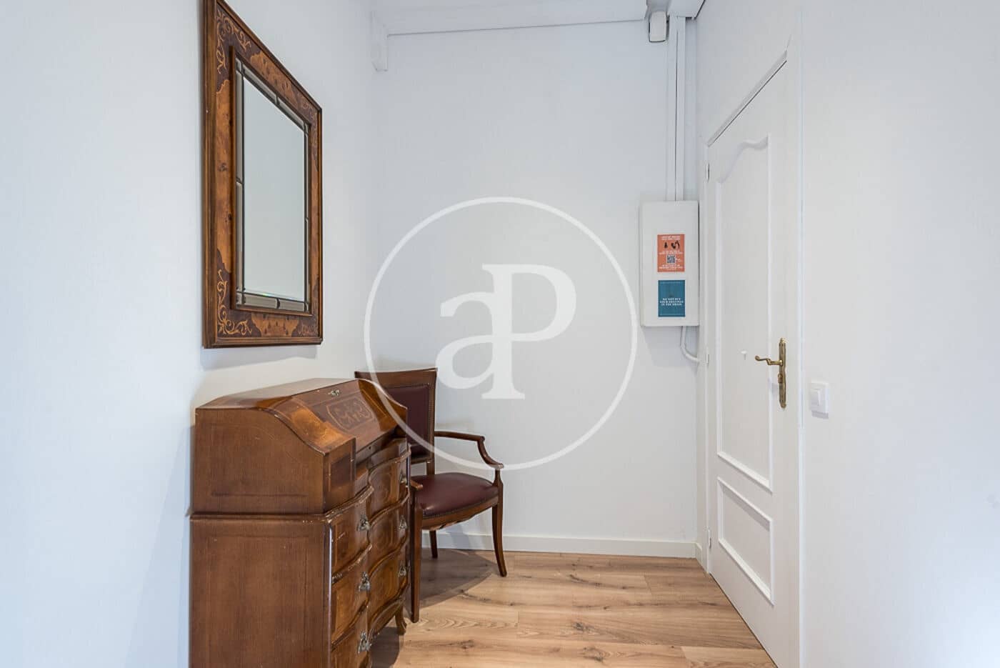 3 soveværelse Lejlighed til leje i Barcelona by - € 2.420 (Ref: 9634577)