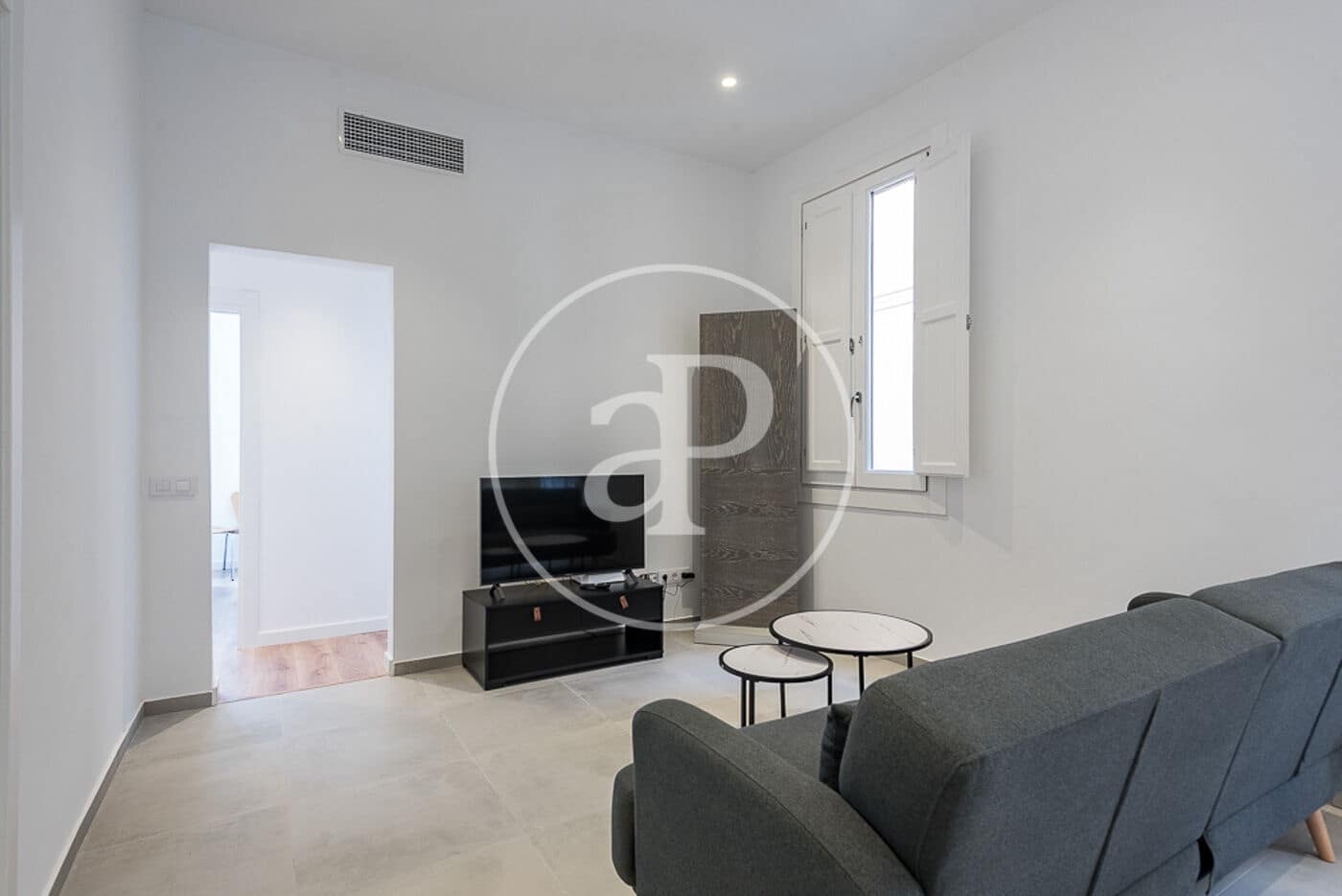 3 soveværelse Lejlighed til leje i Barcelona by - € 2.420 (Ref: 9634577)