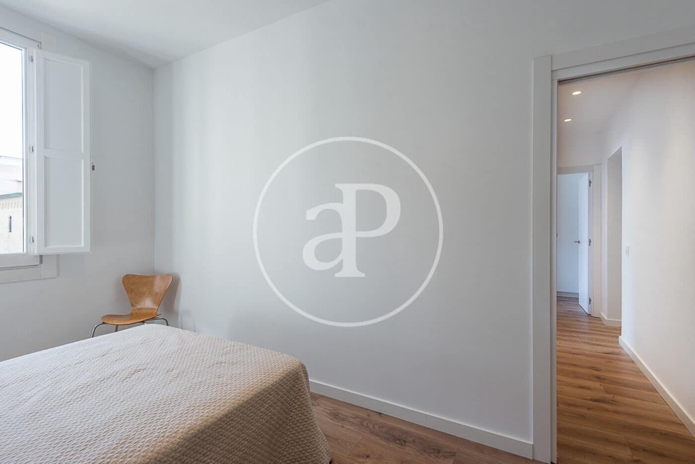 3 soveværelse Lejlighed til leje i Barcelona by - € 2.420 (Ref: 9634577)