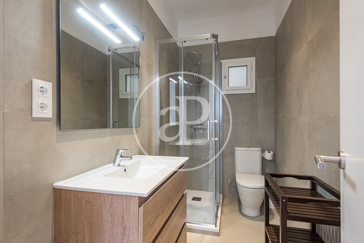 3 soveværelse Lejlighed til leje i Barcelona by - € 2.420 (Ref: 9634577)