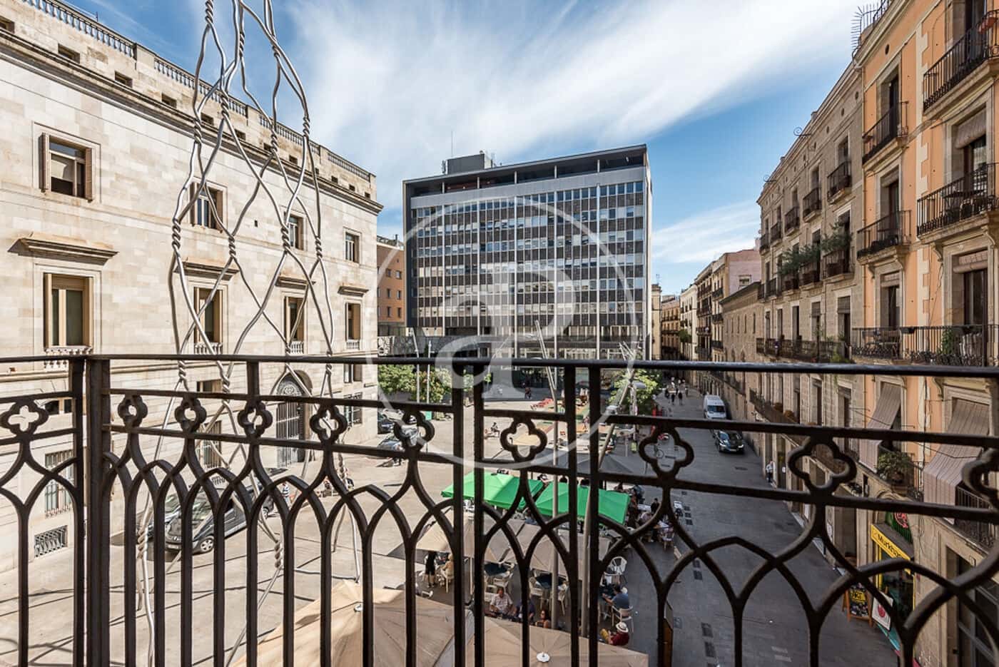 3 soveværelse Lejlighed til leje i Barcelona by - € 2.420 (Ref: 9634577)