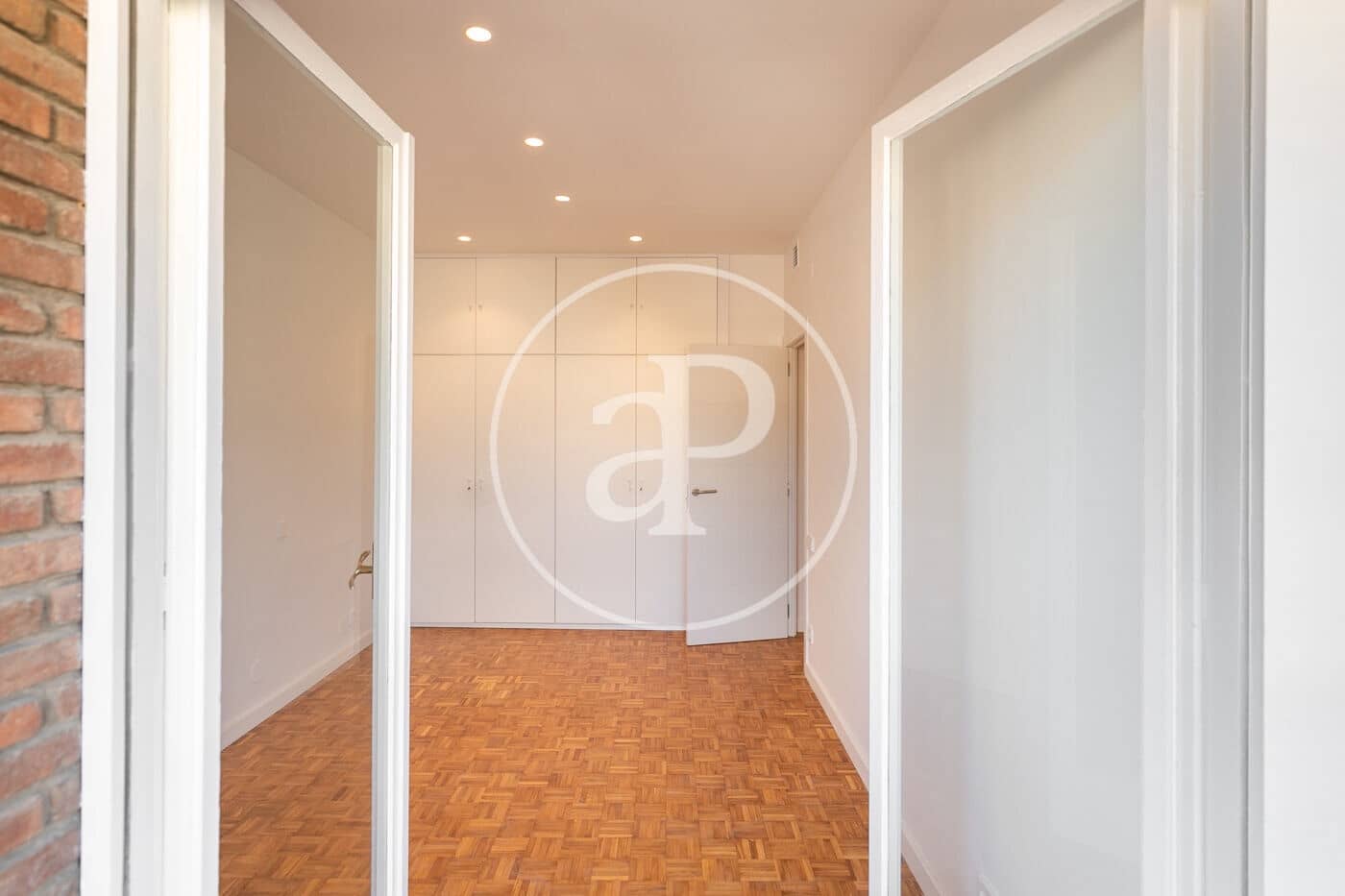 3 soveværelse Lejlighed til leje i Barcelona by - € 3.300 (Ref: 9634578)