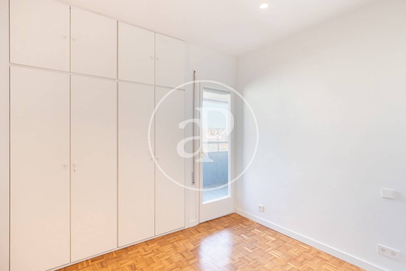 3 soveværelse Lejlighed til leje i Barcelona by - € 3.300 (Ref: 9634578)