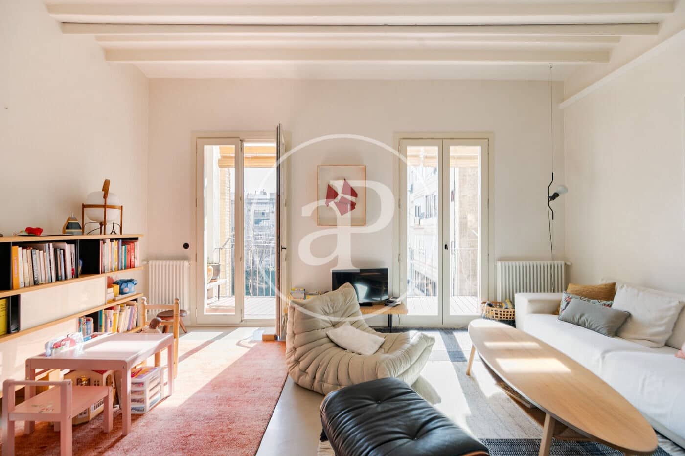 3 bedroom Apartment for sale in Barcelona city - € 980,000 (Ref: 9634579)