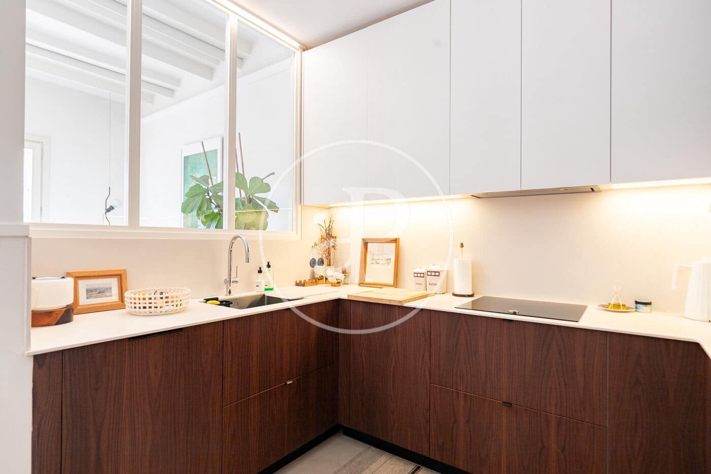 3 bedroom Apartment for sale in Barcelona city - € 980,000 (Ref: 9634579)