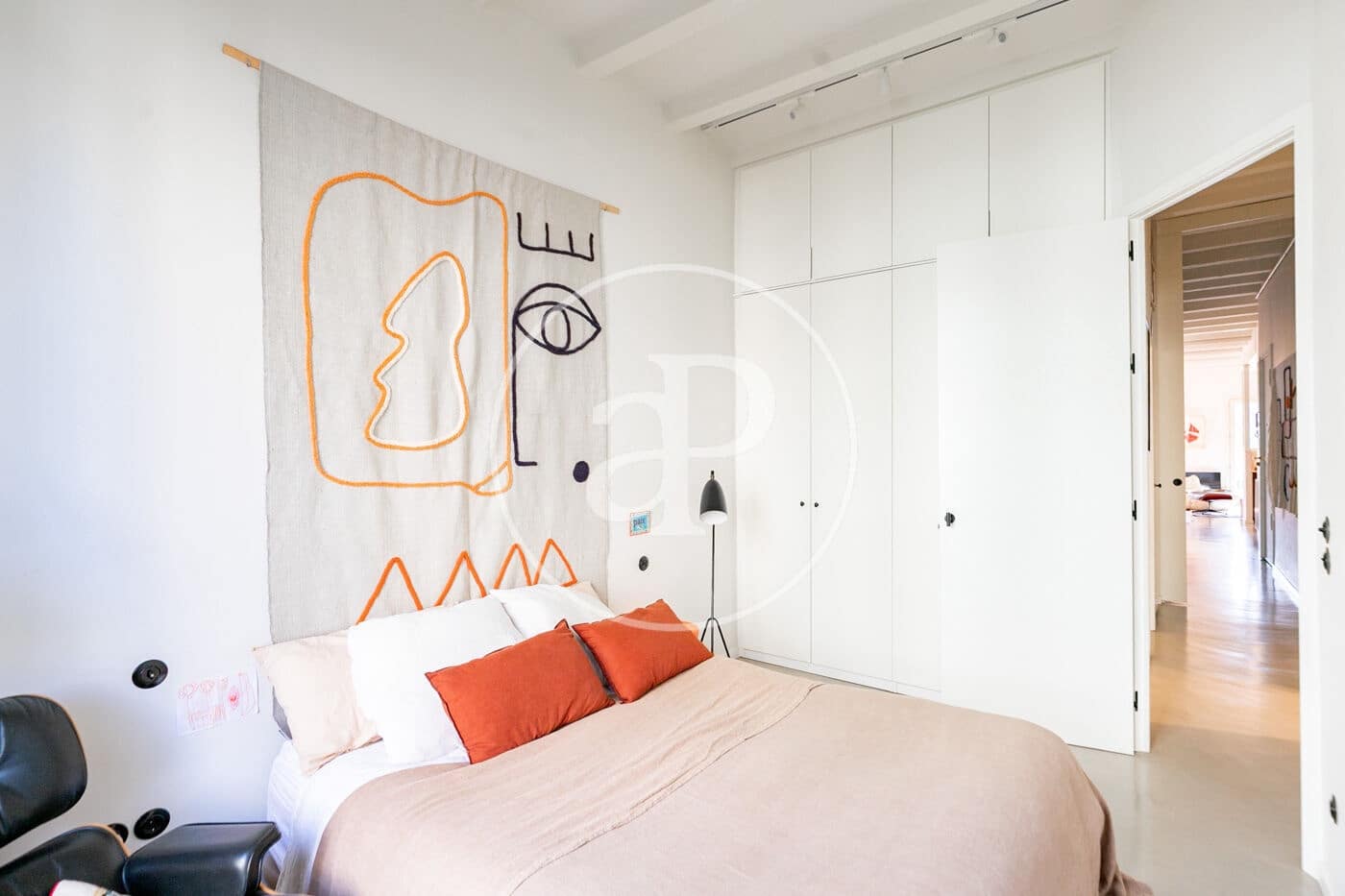 3 bedroom Apartment for sale in Barcelona city - € 980,000 (Ref: 9634579)